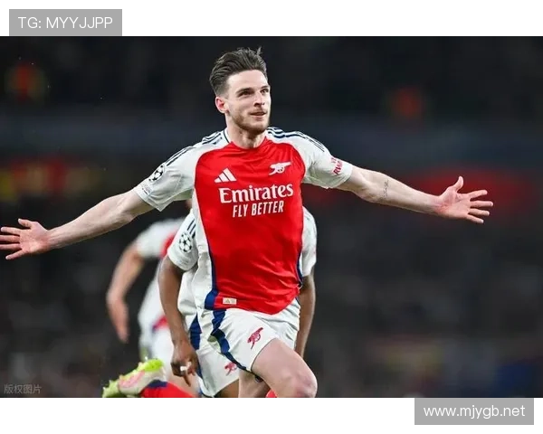 赖斯与顶级后腰竞争，争夺世界第一