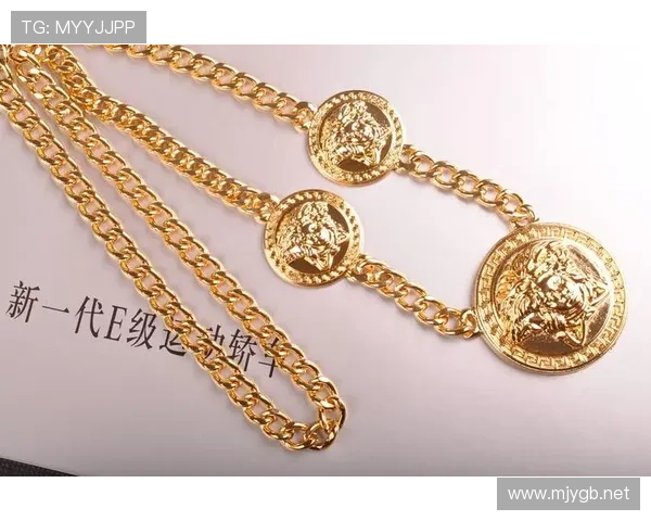 莫兰特家里那个镶满灯的夜店风客厅，真的有人敢进去睡觉？